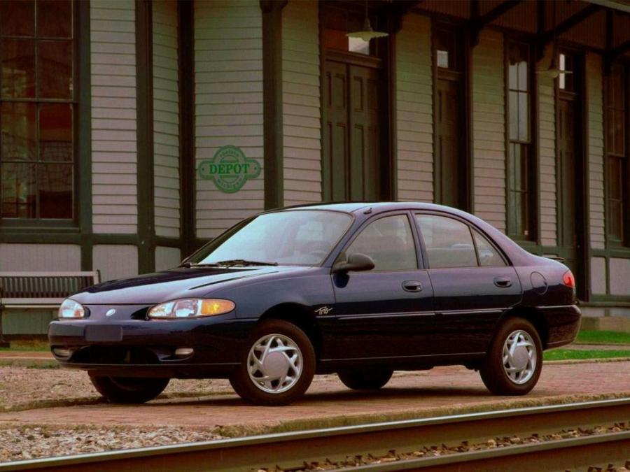  Mercury Tracer 1997 года  (фото 7 из 8)